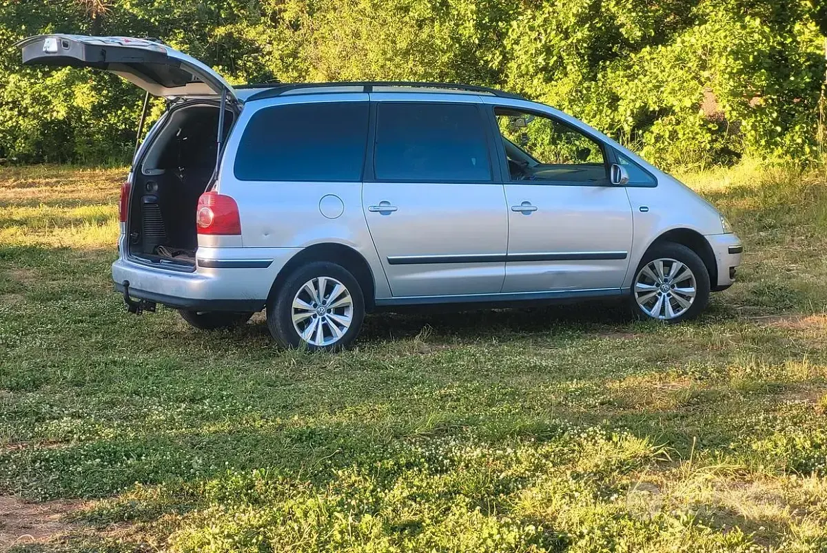 Usata VW Sharan 2005 Grigio Monovolume