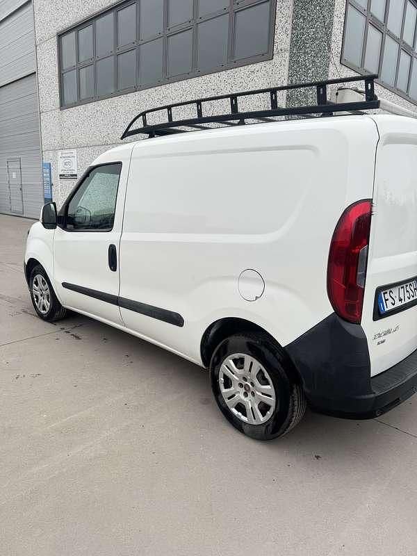 Usata Fiat Doblò Easy 120 CV (88 kW) 2017 Monovolume