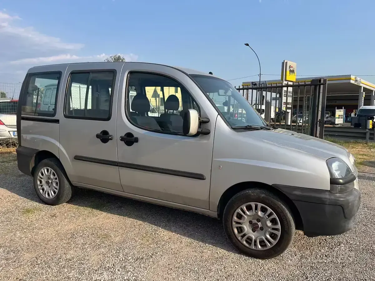 Usata Fiat Doblò Active 101 CV (74 kW) 2003 Monovolume