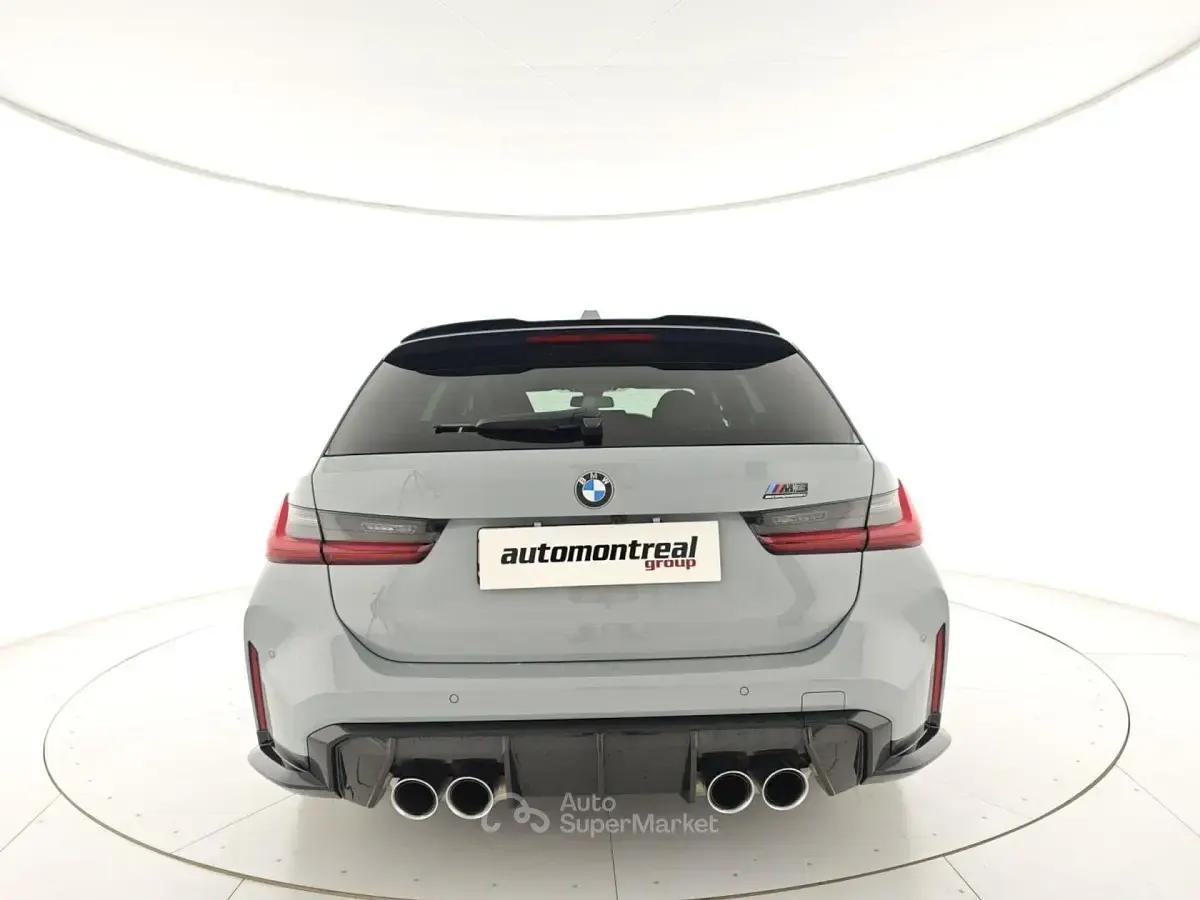Usata BMW 318 Competition Edition 530 CV (389 kW) 2024 Gray Station wagon