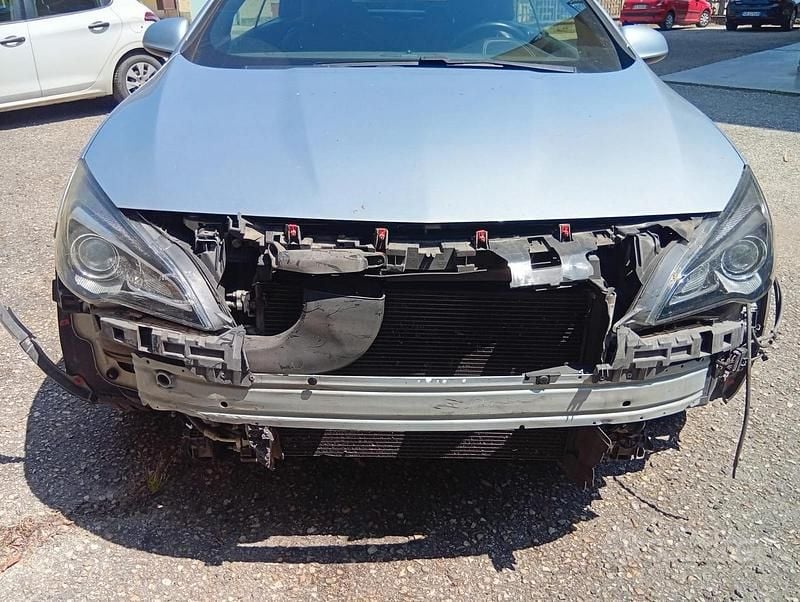 Occasion Opel Cascada 165 ch (121 kW) 2017 Gris Cabriolet