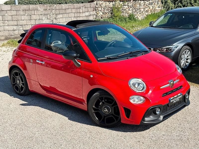 Usata Abarth 595 Pista 165 CV (121 kW) 2019 Rosso Cabrio
