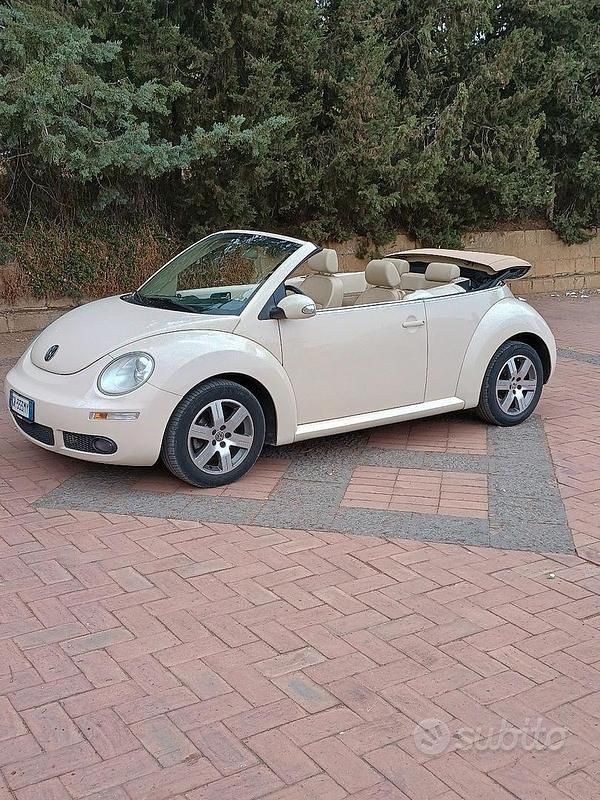 Usata VW New Beetle 105 CV (77 kW) 2008 Utilitaria