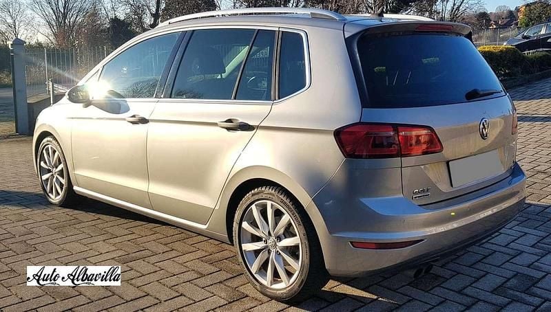 Usata VW Golf Sportsvan Highline 125 CV (91 kW) 2017 Grigio Monovolume