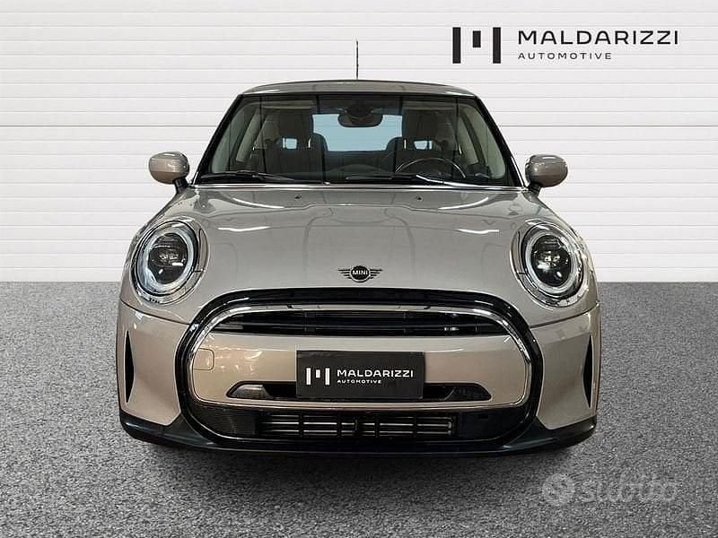 Usata Mini ONE 101 CV (74 kW) 2021 Grigio Utilitaria