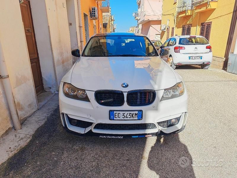Usata BMW 316 116 CV (85 kW) 2011 Bianco Berlina