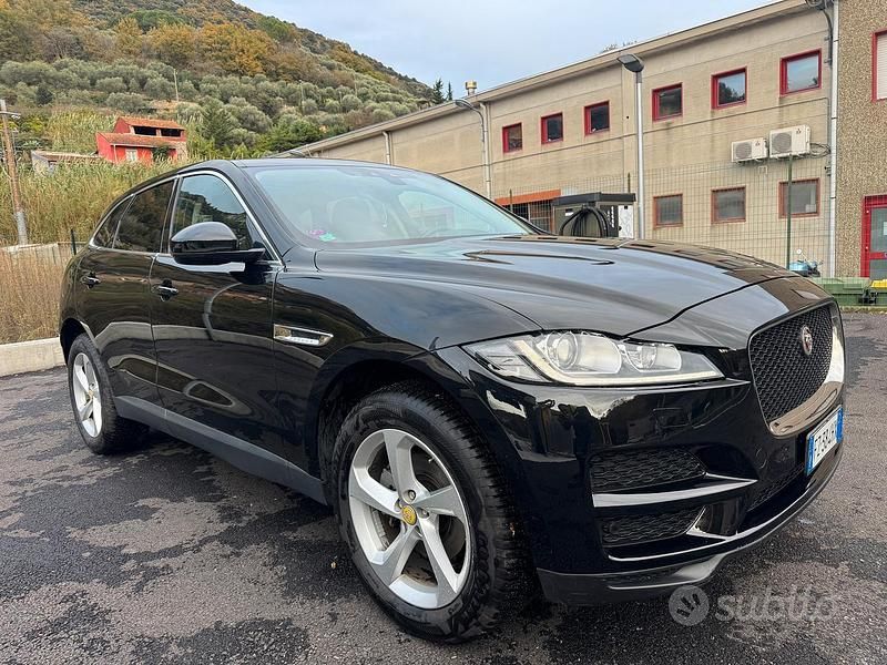 Usata Jaguar F-Pace Prestige 180 CV (132 kW) 2019 Nero SUV
