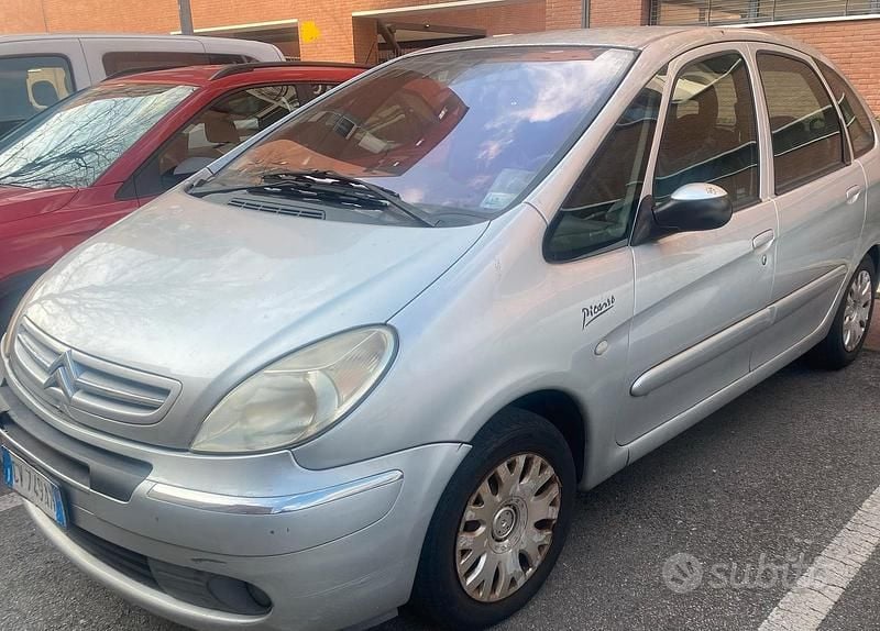 Usata Citroën Xsara Picasso Exclusive 110 CV (80 kW) 2005 Grigio Monovolume
