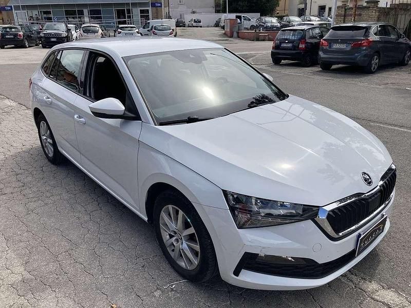 Usata Skoda Scala Style 116 CV (85 kW) 2019 Bianco Utilitaria
