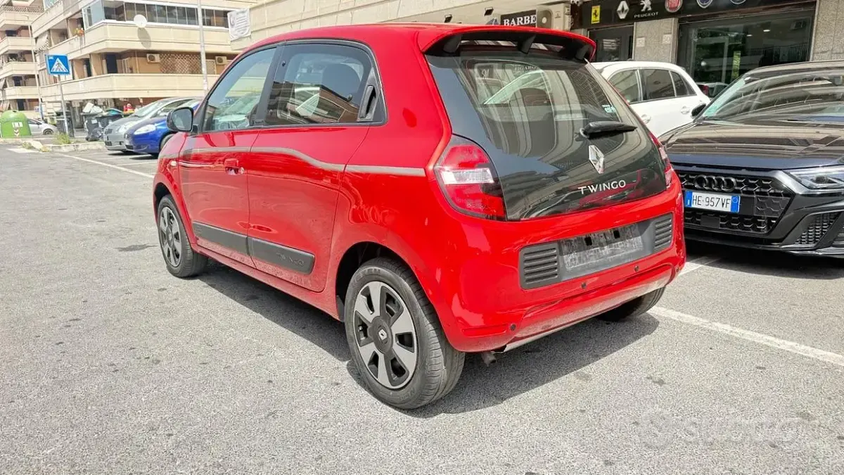 Usata Renault Twingo SE 69 CV (50 kW) 2018 Rosso Utilitaria