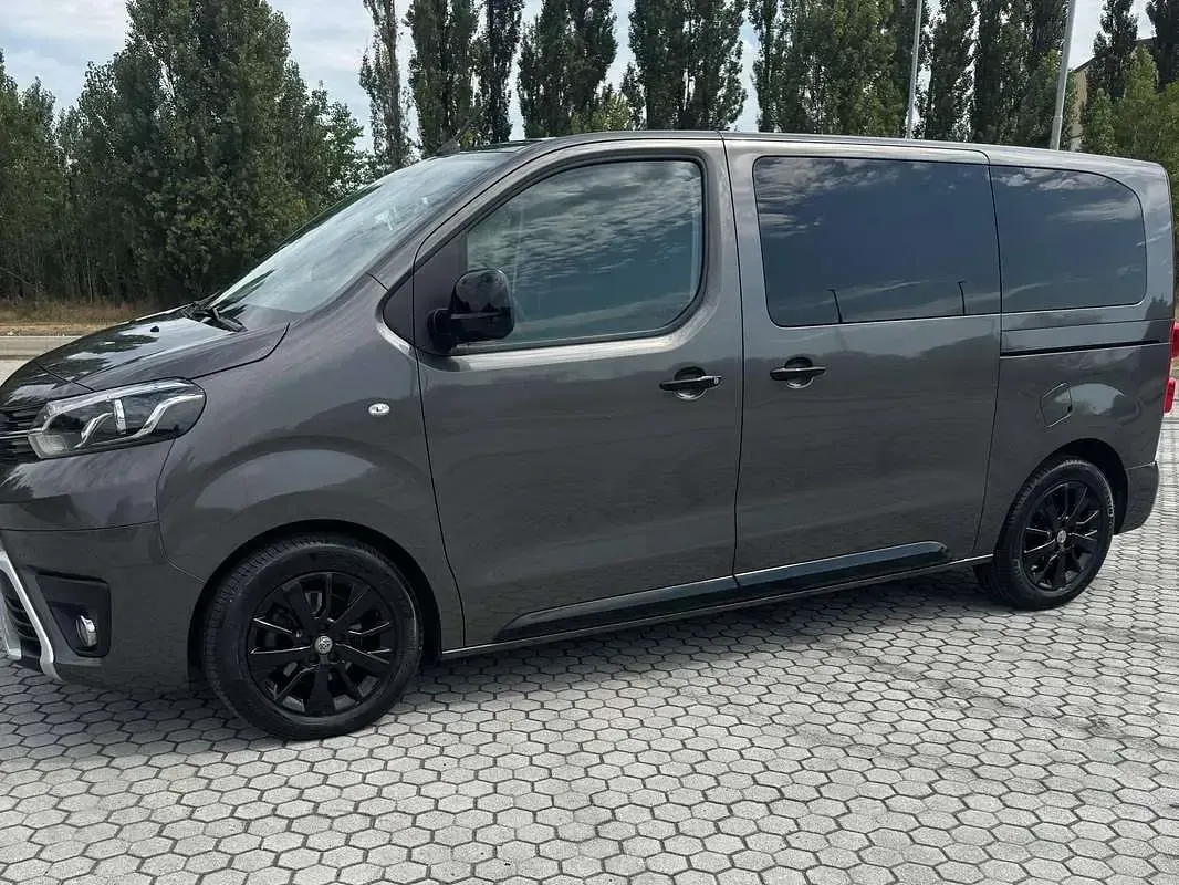 Usata Toyota Proace Verso Edition 177 CV (130 kW) 2024 Grigio Station wagon