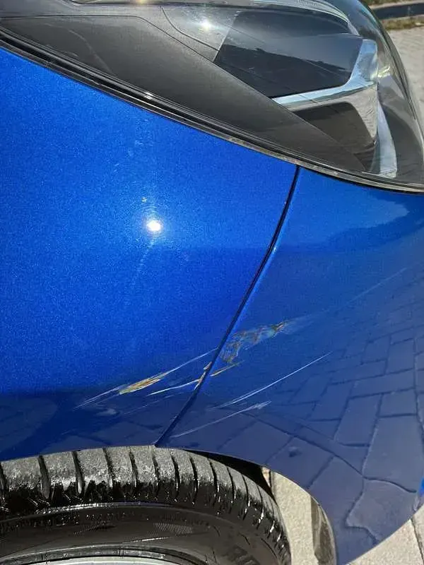 Usata Toyota Yaris Hybrid Active 73 CV (53 kW) 2020 Blu/azzurro Berlina
