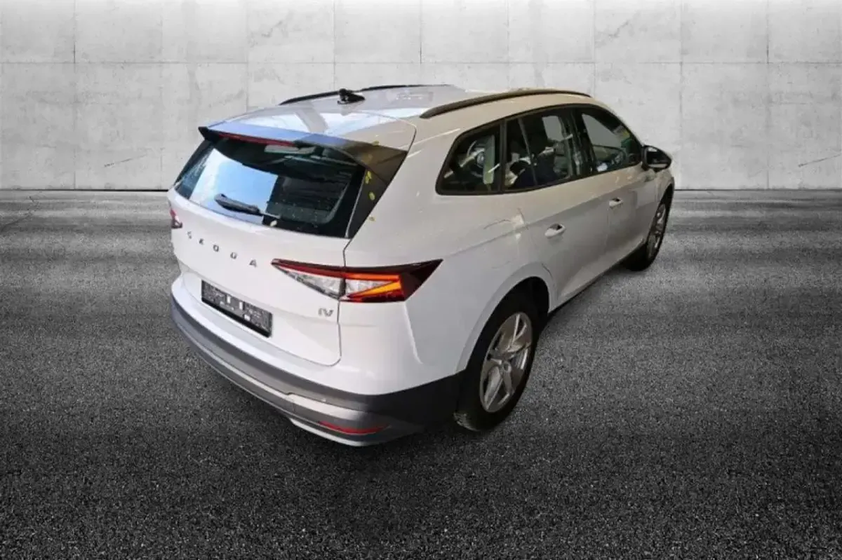 Usata Skoda Enyaq iV 110 kW (150 CV) 2023 Bianco SUV