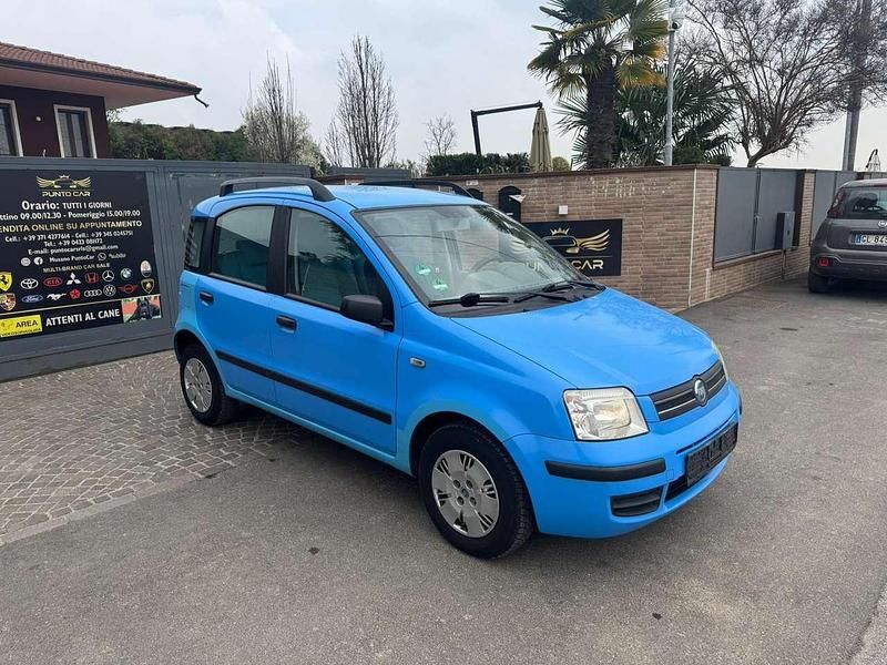 Usata Fiat Panda Dynamic 60 CV (44 kW) 2004 Blu/azzurro Utilitaria