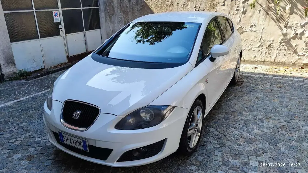 Usata Seat Leon Copa 105 CV (77 kW) 2011 Bianco Utilitaria
