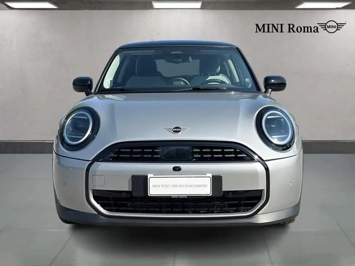 Usata Mini Cooper Classic 156 CV (114 kW) 2024 Melting silver iii Utilitaria