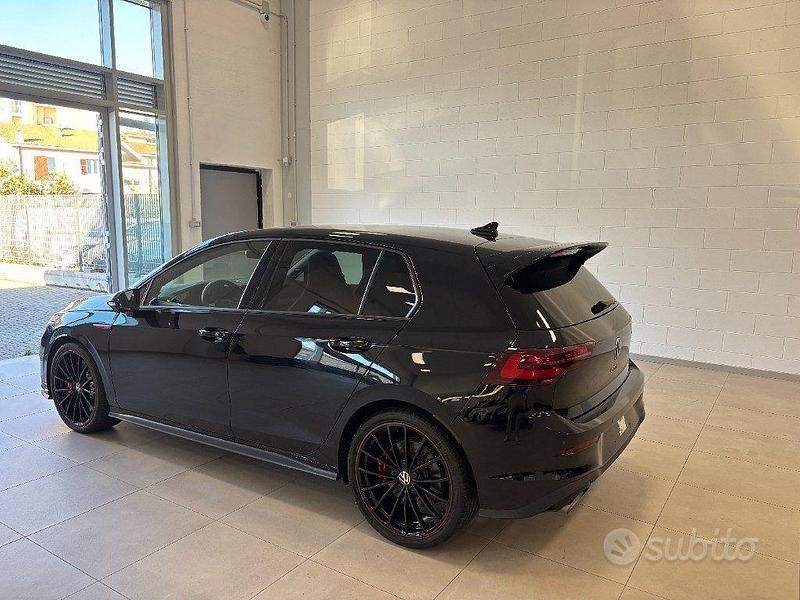 Usata VW Golf VIII GTI 300 CV (220 kW) 2022 Nero Berlina