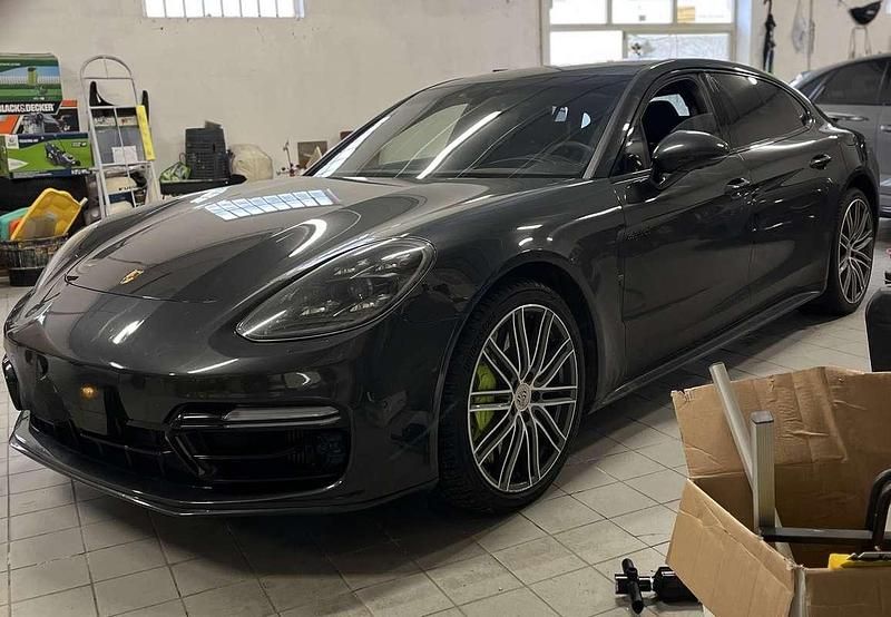 Usata Porsche Panamera Turbo S Executive 700 CV (514 kW) 2020 Berlina