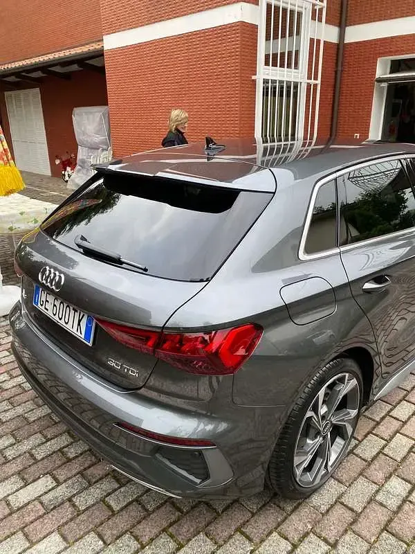 Usata Audi A3 S-Line 116 CV (85 kW) 2021 Grigio Berlina