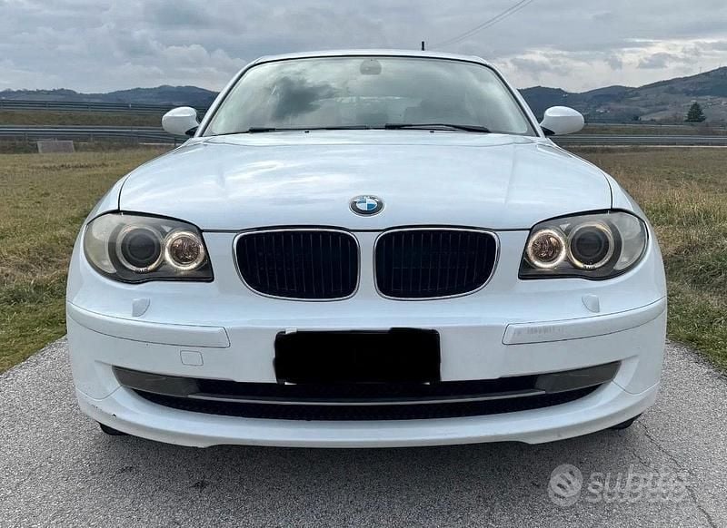 Usata BMW 118 M Sport 143 CV (105 kW) 2008 Bianco Utilitaria