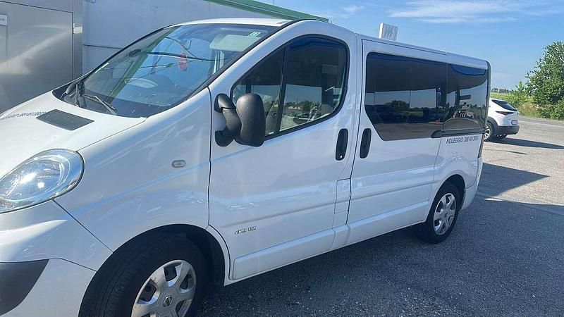 Usata Nissan Primastar 114 CV (83 kW) 2012 Bianco Monovolume