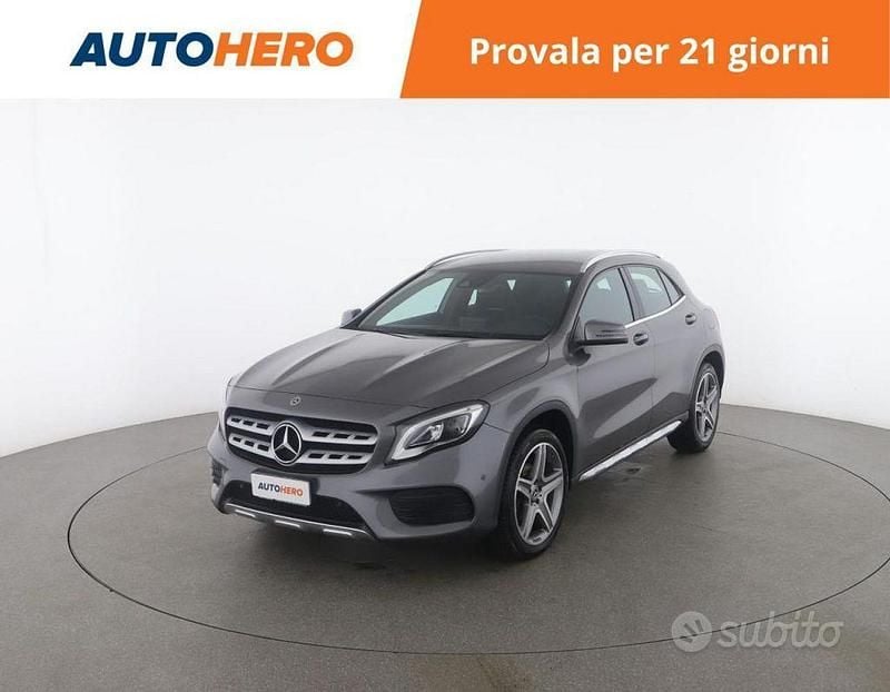 Usata Mercedes GLA200 Premium 156 CV (114 kW) 2017 Grigio SUV