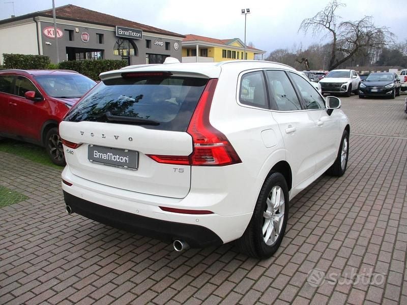 Usata Volvo XC60 Business Edition 250 CV (183 kW) 2019 Bianco SUV