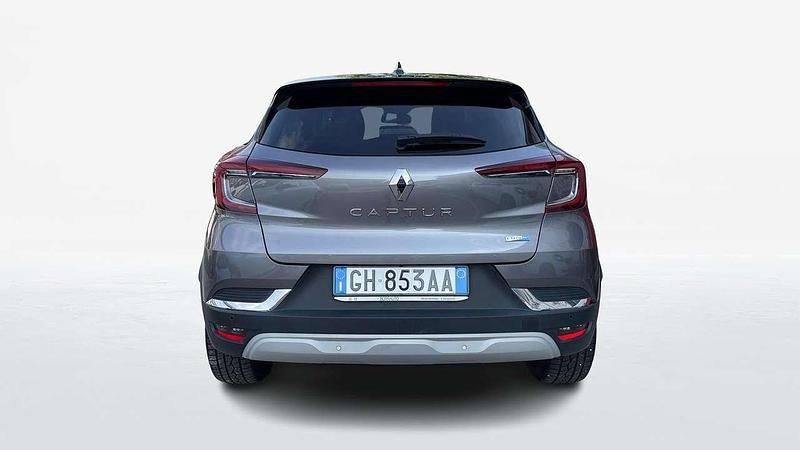 Usata Renault Captur Intens 160 CV (117 kW) 2021 Grigio SUV