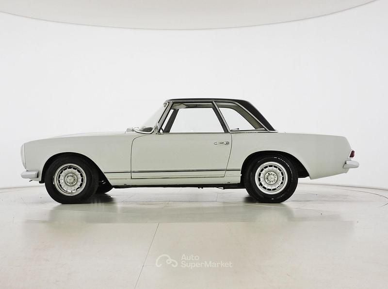 Usata Mercedes 230 150 CV (110 kW) 1967 Bianco Cabrio