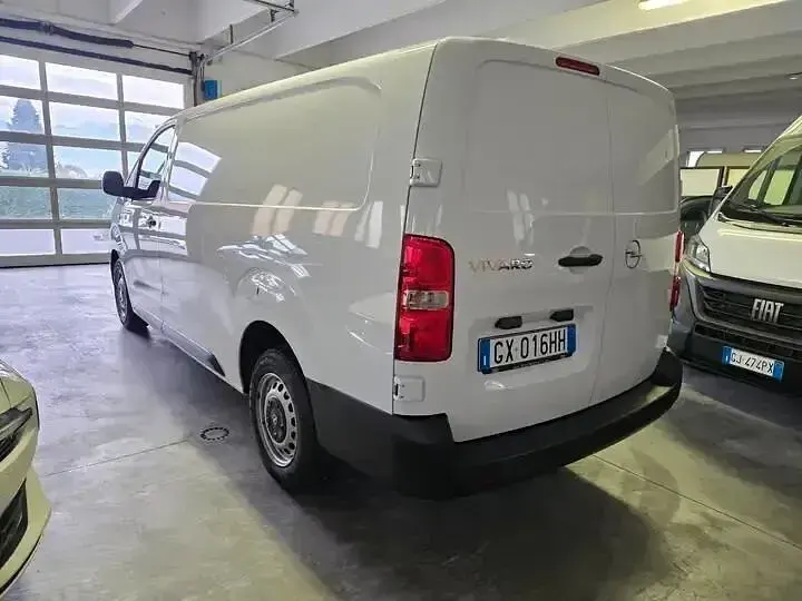 Usata Opel Vivaro-e Combi 119 CV (87 kW) 2024 Bianco Monovolume