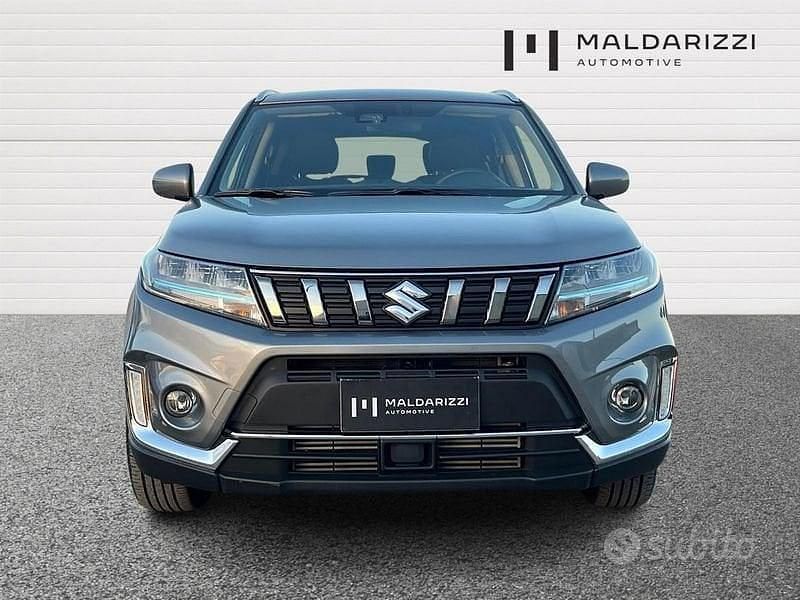 Usata Suzuki Vitara Cool 129 CV (94 kW) 2023 Argento SUV
