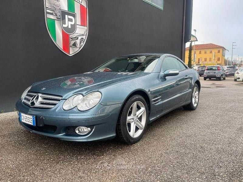 Usata Mercedes SL350 272 CV (200 kW) 2007 Grigio Cabrio