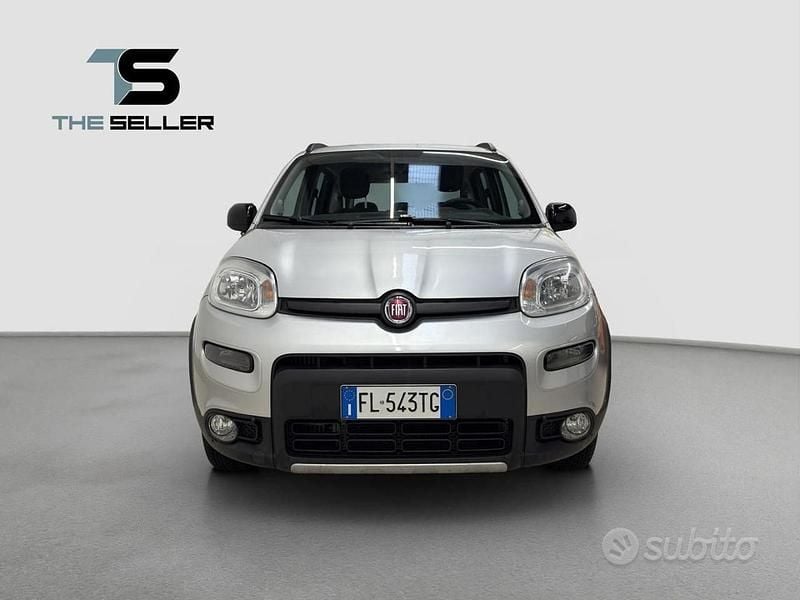 Usata Fiat Panda 4x4 S 95 CV (69 kW) 2017 Grigio Utilitaria
