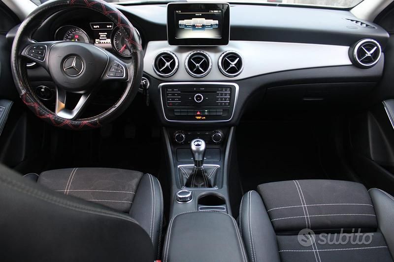 Usata Mercedes GLA180 2016 Bianco SUV