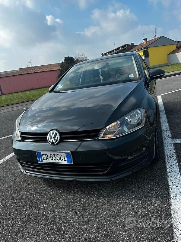 Usata VW Golf VII Comfortline 105 CV (77 kW) 2013 Berlina