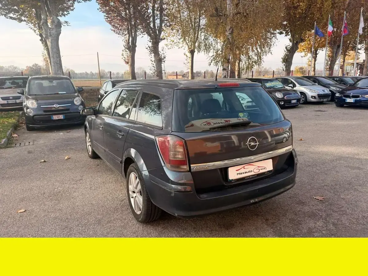 Usata Opel Astra 101 CV (74 kW) 2008 Other Station wagon