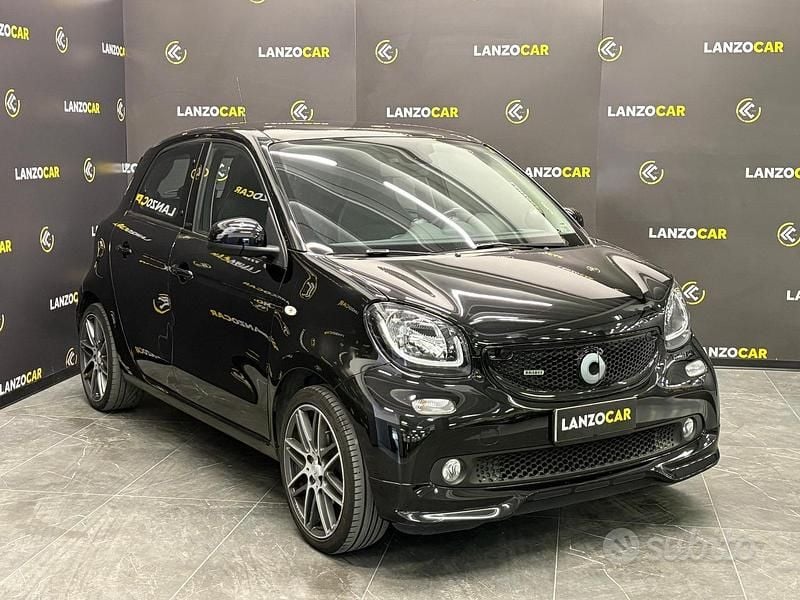 Usata Smart ForFour Brabus Xclusive 109 CV (80 kW) 2017 Nero Utilitaria
