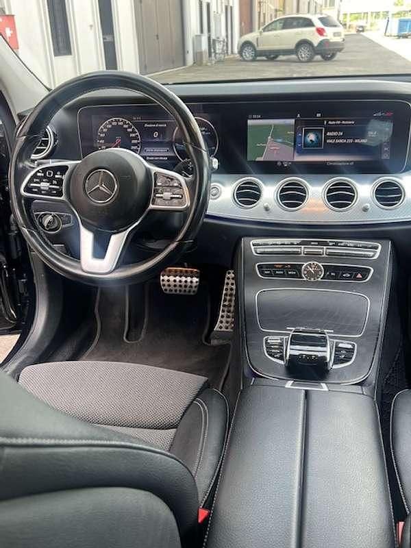 Usata Mercedes E220 All-Terrain Business 194 CV (142 kW) 2020 Nero Station wagon