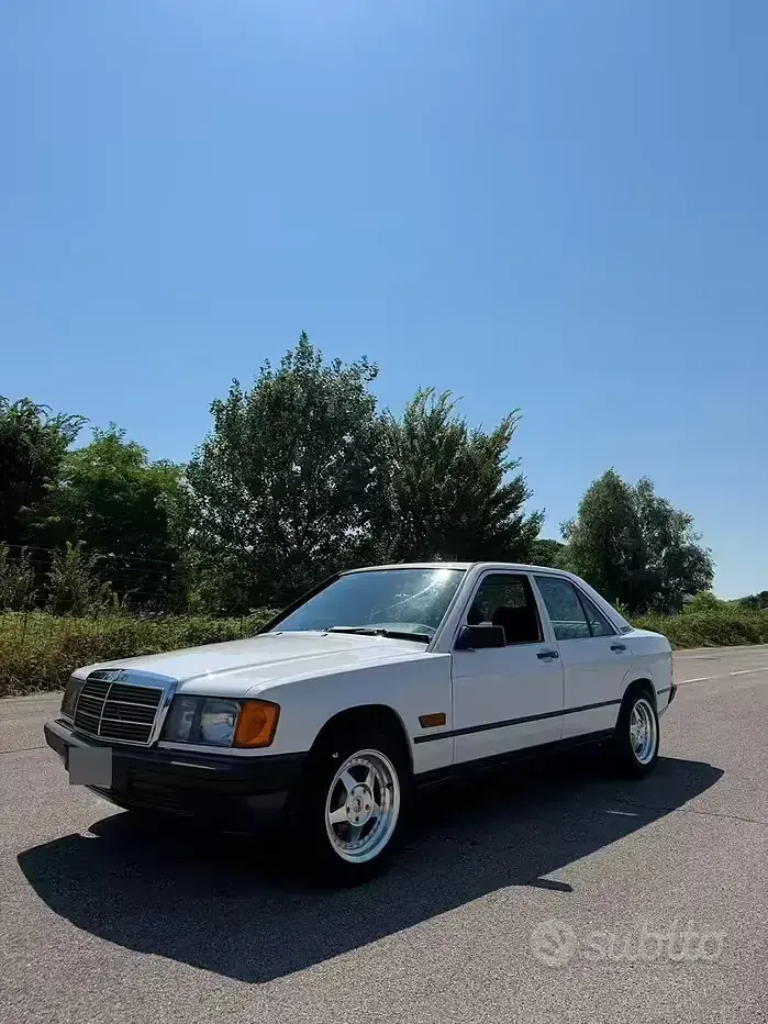 Usata Mercedes 190 122 CV (89 kW) 1986 Bianco Berlina