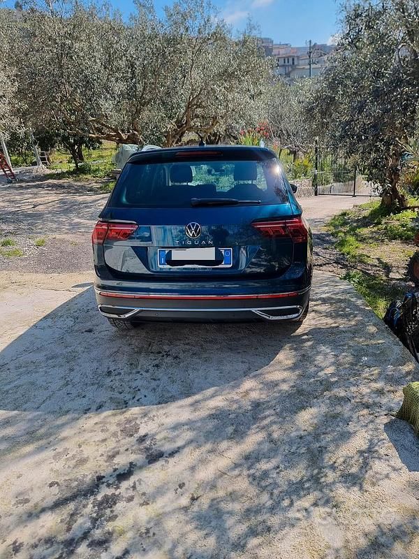 Usata VW Tiguan Elegance 150 CV (110 kW) 2020 Verde SUV