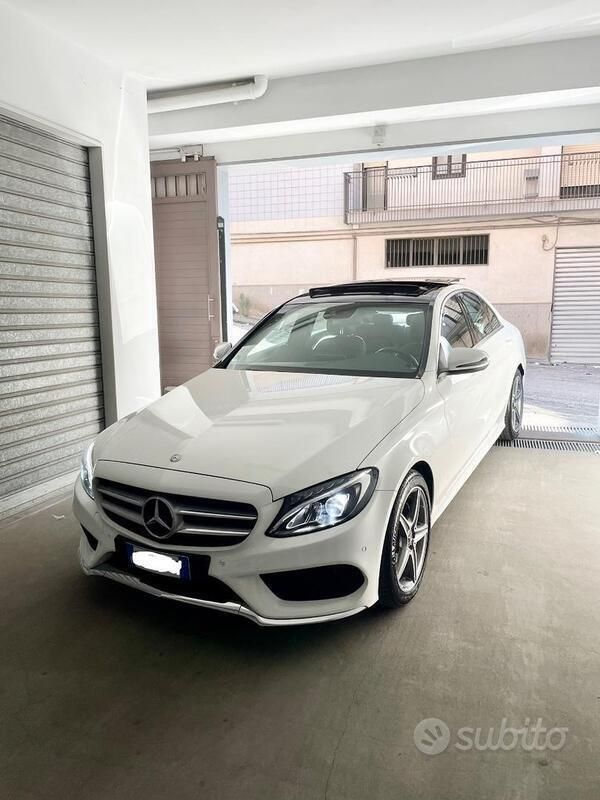 Usata Mercedes C220 AMG 170 CV (125 kW) 2017 Bianco Berlina