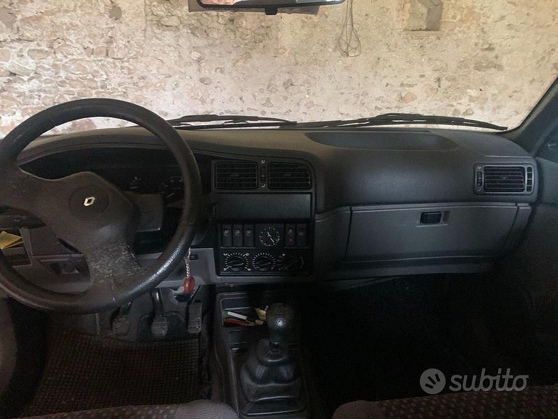 Usata Renault 19 1993 Bianco Berlina