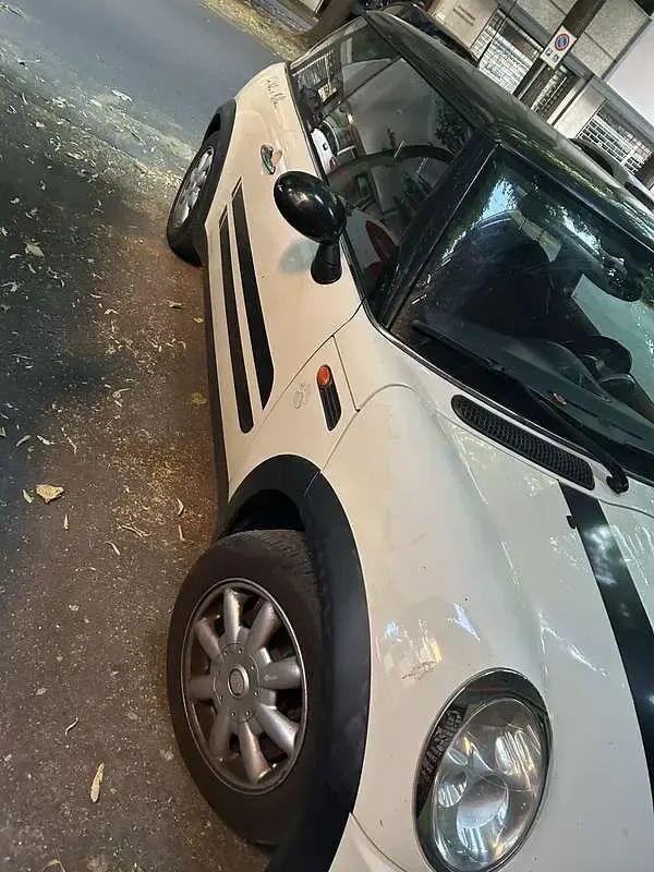 Usata Mini ONE 90 CV (66 kW) 2003 Utilitaria