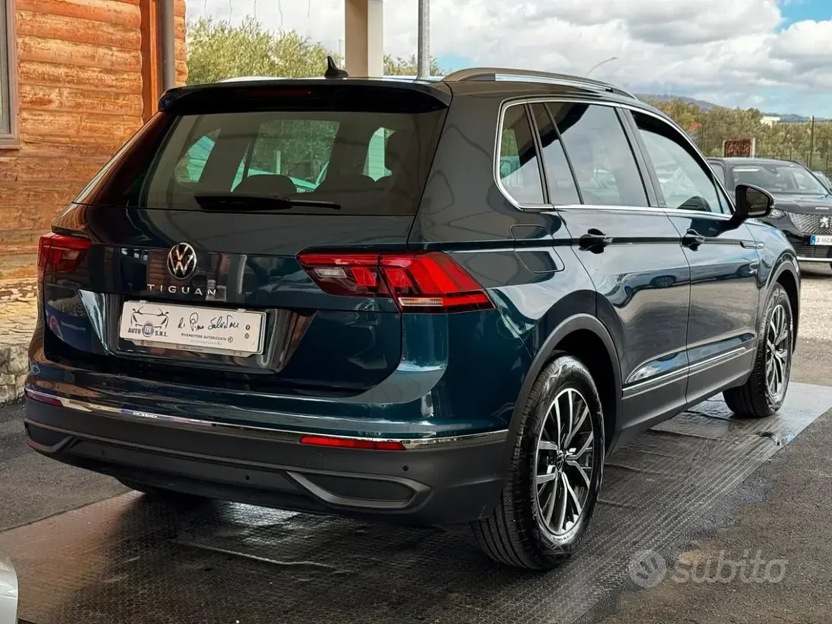 Occasion VW Tiguan Life 131 ch (96 kW) 2022 Bleue SUV