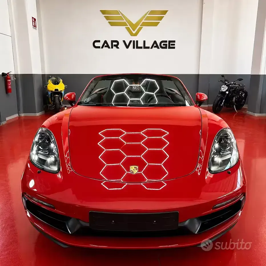 Usata Porsche 718 365 CV (268 kW) 2018 Rosso Cabrio