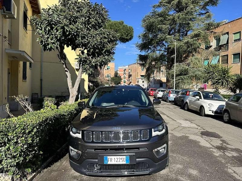 Usata Jeep Compass Limited 140 CV (102 kW) 2018 Grigio SUV