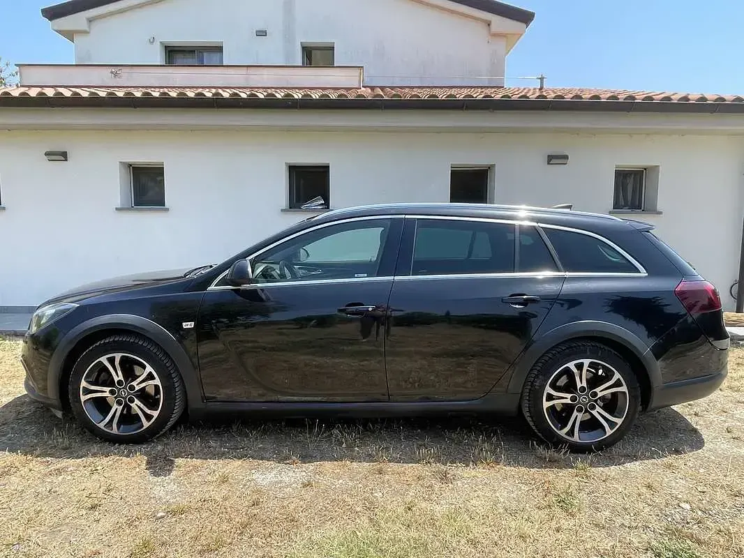 Usata Opel Insignia Business 170 CV (125 kW) 2016 Station wagon
