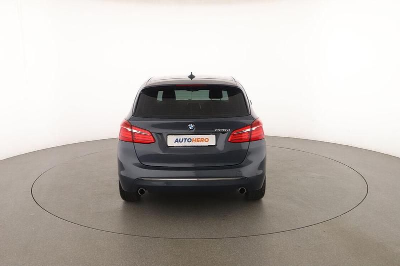 Usata BMW 220 Active Tourer Luxury Line 190 CV (139 kW) 2018 Blu Monovolume