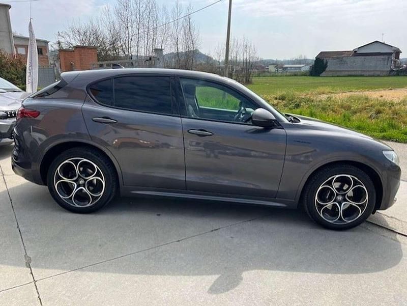 Usata Alfa Romeo Stelvio Veloce 209 CV (153 kW) 2020 Grigio SUV