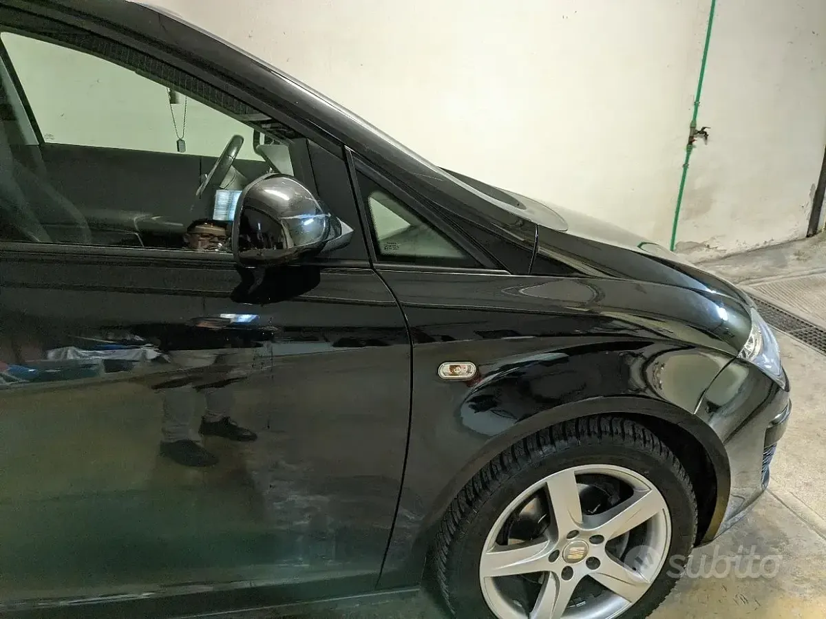 Usata Seat Altea Style 105 CV (77 kW) 2011 Nero Monovolume
